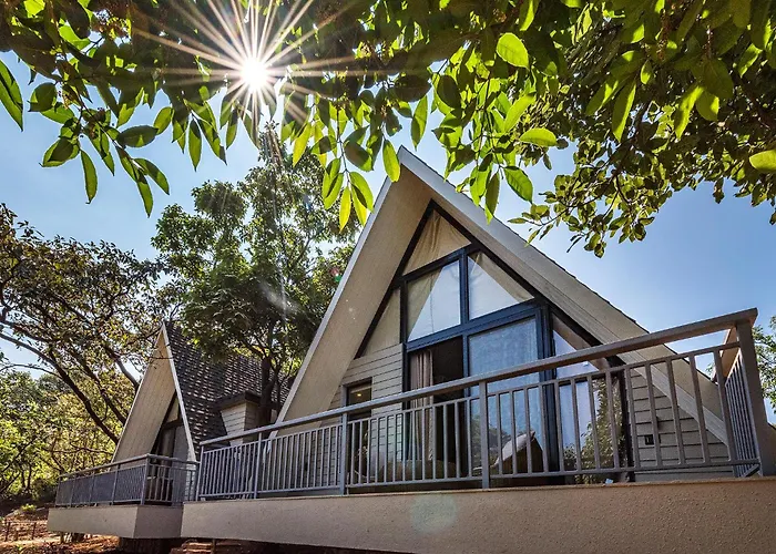 Saffronstays Hillside Harriers - 4 A-Frame Cottages Near Tiger Point Lonavala With Balconies And Bathtubs
